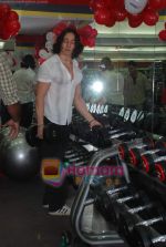 Tiger Shroff at the launch of  Snap 24-7 Gym in Malad, Near Croma on 29th March 2010 (7).JPG